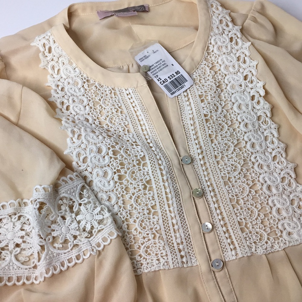 White Lace peach cream blouse with 3/4 sleeves